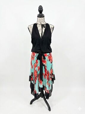 Bisou Bisou Floral Pleated Handkerchief Hem Midi Dress - Size 6 - Teal/Red